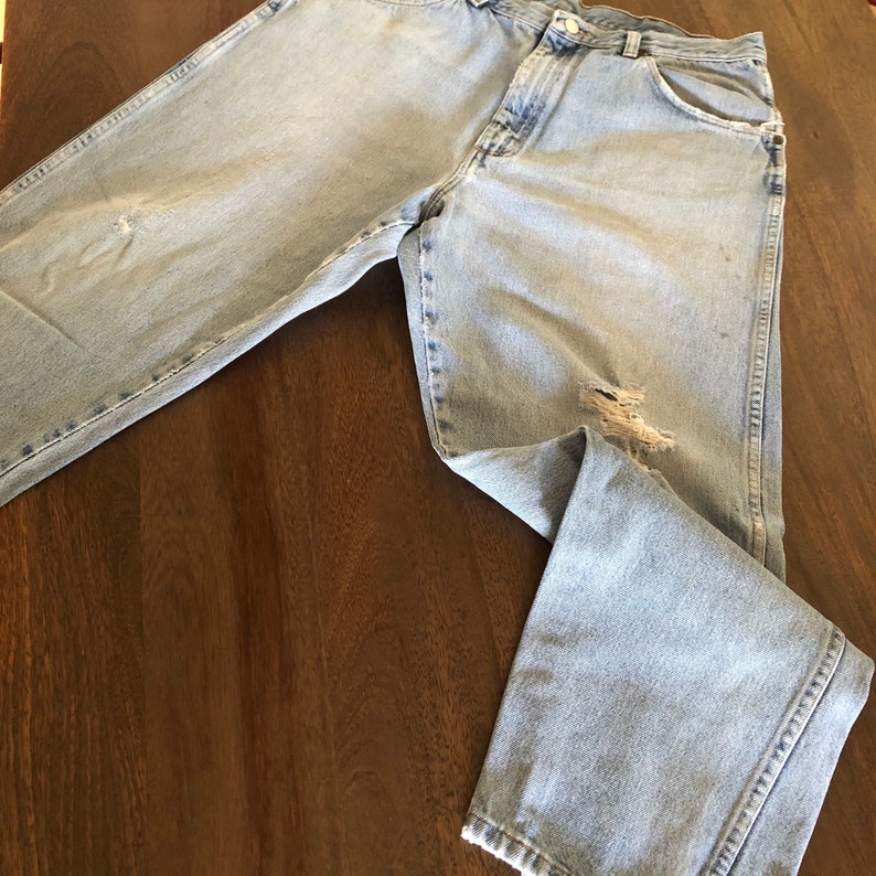 Vintage 1990s Destroyed Wrangler Jeans Size 36 image 6