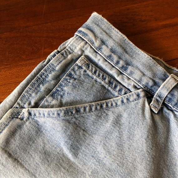 Vintage 1990s Tommy Hilfiger Distressed Jean Shor… - image 5