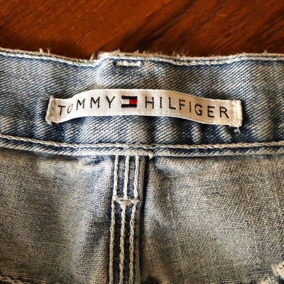 Vintage 1990s Tommy Hilfiger Distressed Jean Shor… - image 9