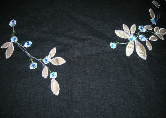 Vintage Cotton Embroidered Floral Applique Linen F