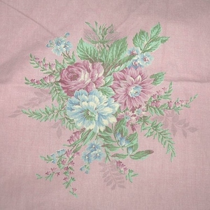 Vintage 30s French Cottage Rose Fabric Barkcloth Era