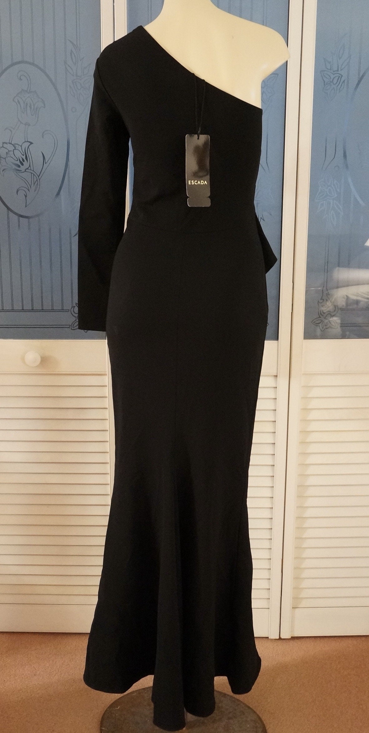escada evening dresses Escada - Geanna Red Ruby Side Slit Gown