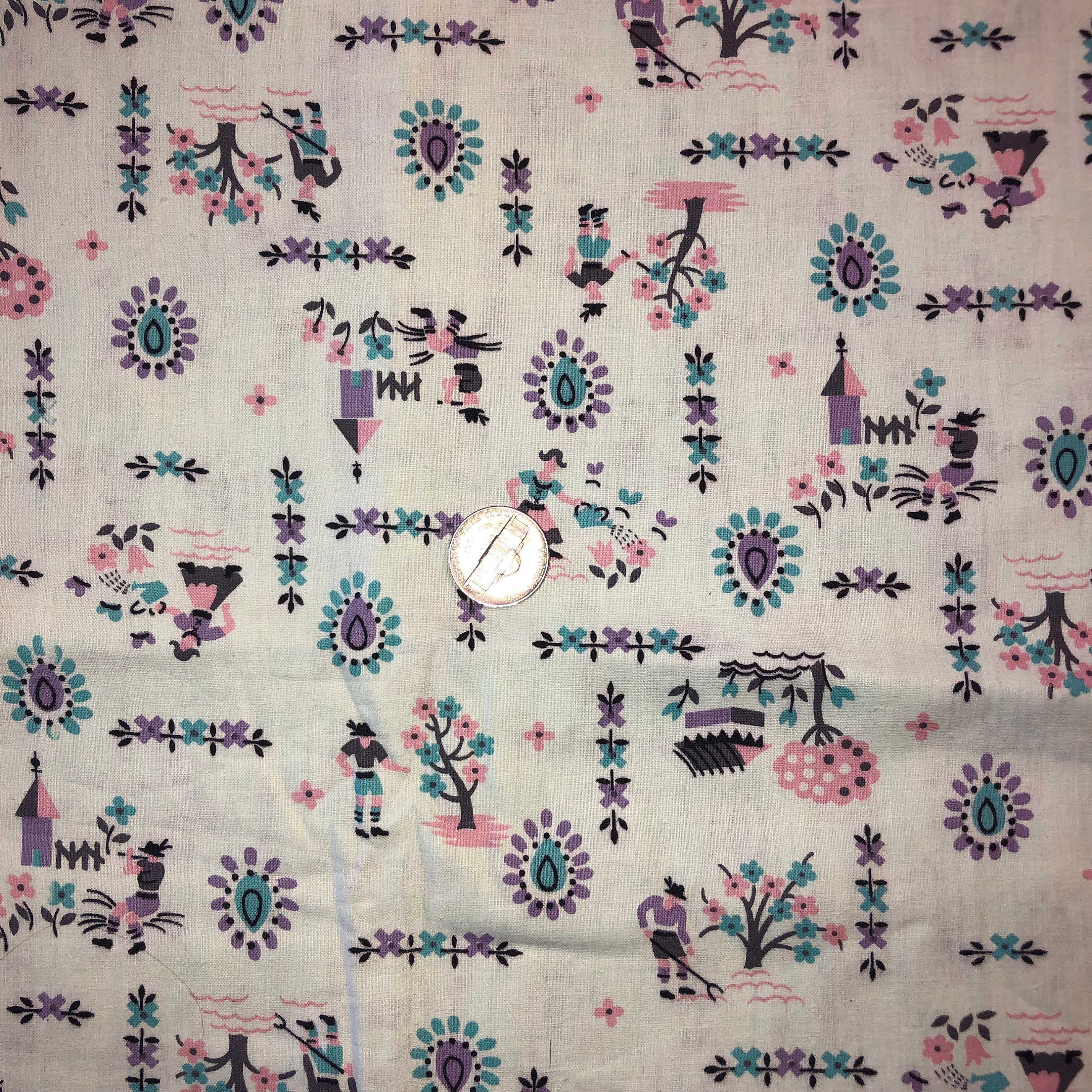 VINTAGE 35 Inch COTTON Quilting & Sewing Fabric Beautiful Print BTHY 