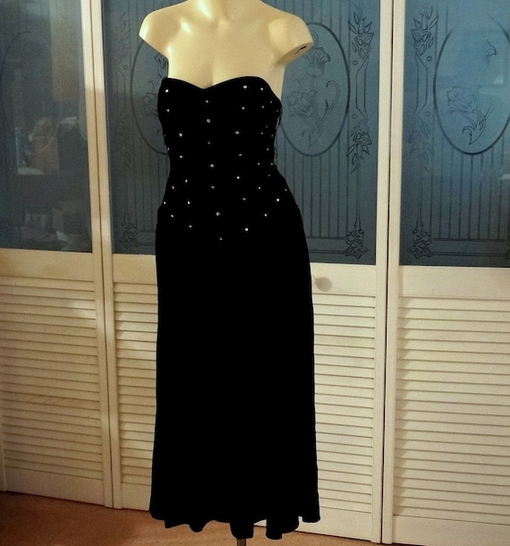 Vintage Positively Ellyn 80s Rhinestone Velvet Bus