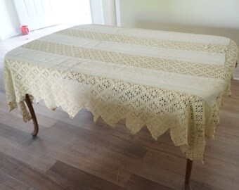 Antique Linen Matelasse Crochet Tablecloth Bedspread Coverlet Sawtooth Edge