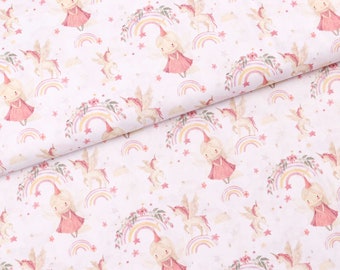 Tissu en coton tissé aquarelle petite princesse sur blanc de 0,5 m (14,00/mètre)