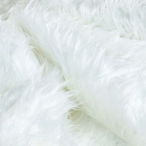 Shaggy Fabric Plush Fur Longhair Faux Fur in White from 0.5 m (20.00/meter)