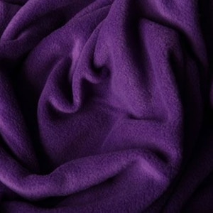 Tessuto in pile anti-pilling, morbido e soffice, tinta unita, color lavanda da 0,5 m (9,00/metro)