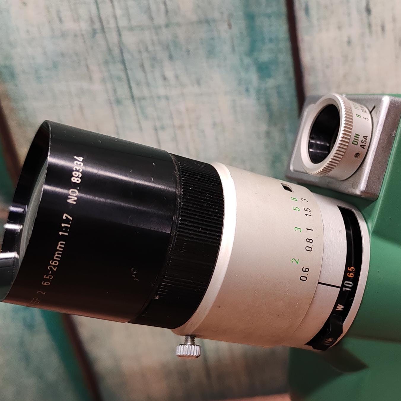 Serviced 1960s Canon Motor Zoom 8 EEE Double 8mm Cine Movie Camera