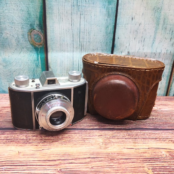 Serviced 1940s Neidig Perlux 35mm Film Camera - Staeble 45mm