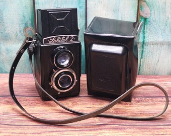 Serviced Lomo Lubitel 2 Shoot From the Hip 120 Roll Film TLR Camera - Medium Format