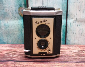 Serviced 1940s Kodak Brownie Reflex 127 Roll Film Shoot from the Hip Camera