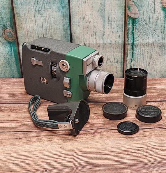 Serviced 1960s Canon Motor Zoom 8 EEE Double 8mm Cine Movie Camera