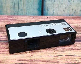 1970s Kodak Pocket Instamatic 100 - 110 Cartridge Film Camera