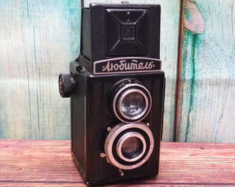 Serviced Cyrillic Lomo Lubitel Shoot From the Hip 120 Roll Film TLR Camera - Medium Format