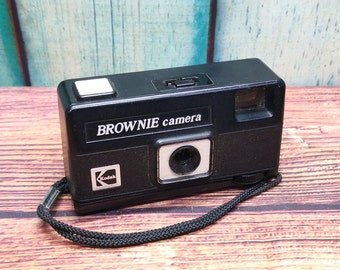 1980 Kodak Brownie - 110 Cartridge Film Camera - Point and Shoot