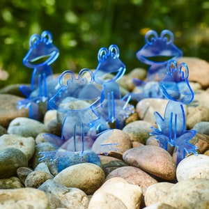 Happy Frogs SunCatcher Garden Decor Ornaments Set of 5 Fun Glowing Decorative Garden Stakes 15cm / 5.9 inches Outdoor Gardeners Gift image 7