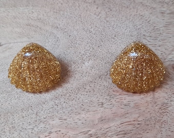 Retro Futuristic Earrings "Gold Sea Shells" Studs Vintage Style Atomic Rockabilly Mid Century Kitsch Fakelite Faux Bakelite Glitter