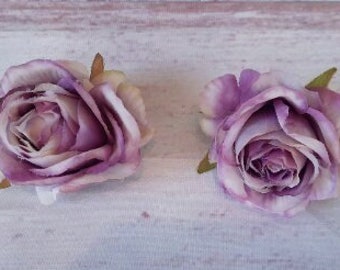 Rozen PAARS WIT Luxe Clip Op Haar Bloemen Paar (2 Items) Middelgrote Bloem Pinup Faux Bloemen Trouwclips Duo Strandfeest Bloemen Bloemen