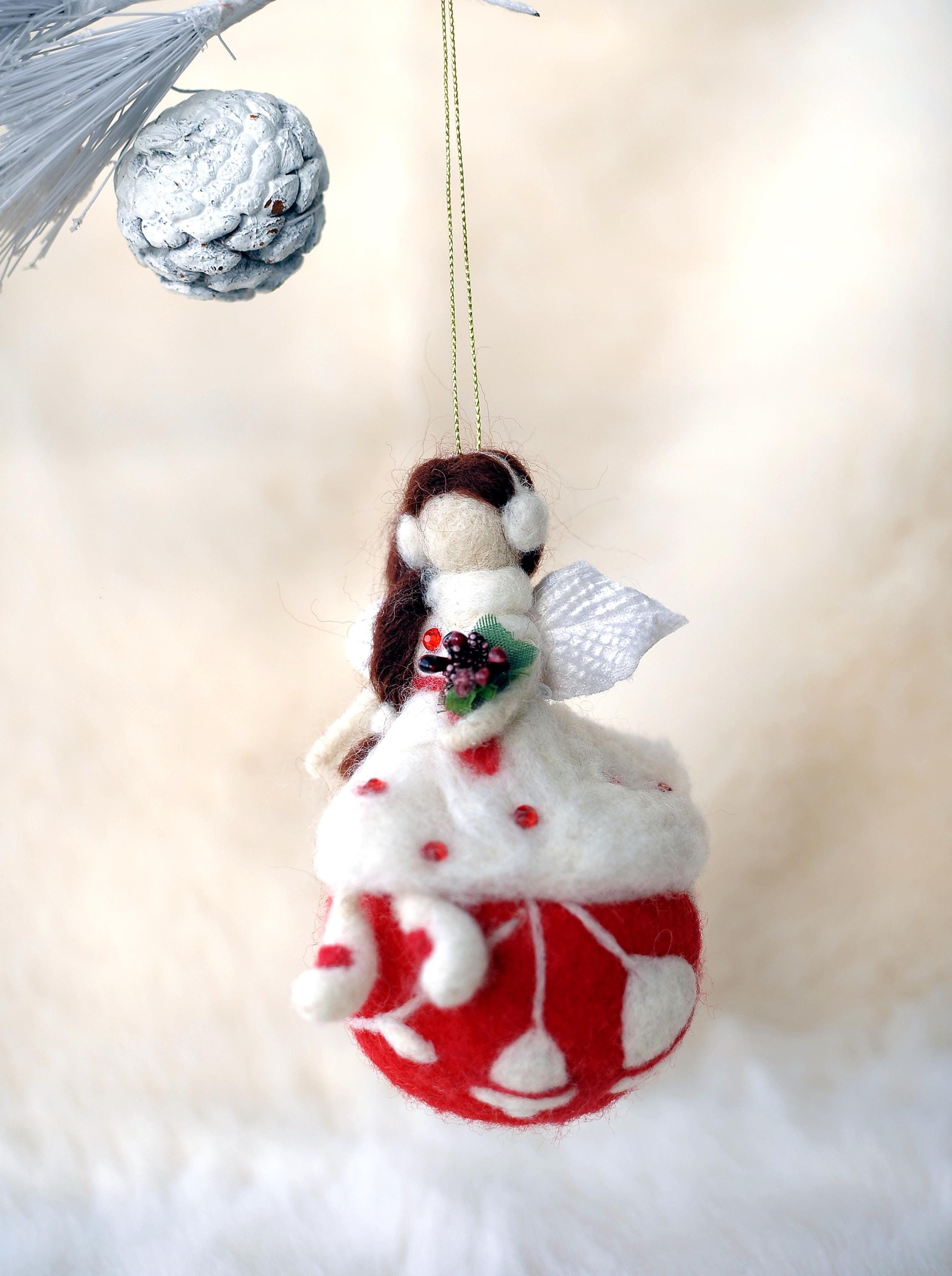 羊毛フェルト　クリスマス　ペキニーズ　オブジェ　クリスマスオーナメント 羊毛フェルト クリスマス ペキニーズ オブジェ クリスマスオーナメント