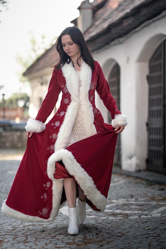 Elegant Mrs Claus Elegant Mrs Claus