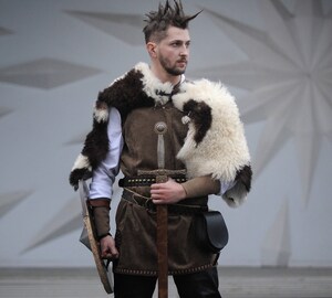 Veste Médiévale Homme - Tunique Cosplay Halloween - Style Moyen Âge - En Polyester