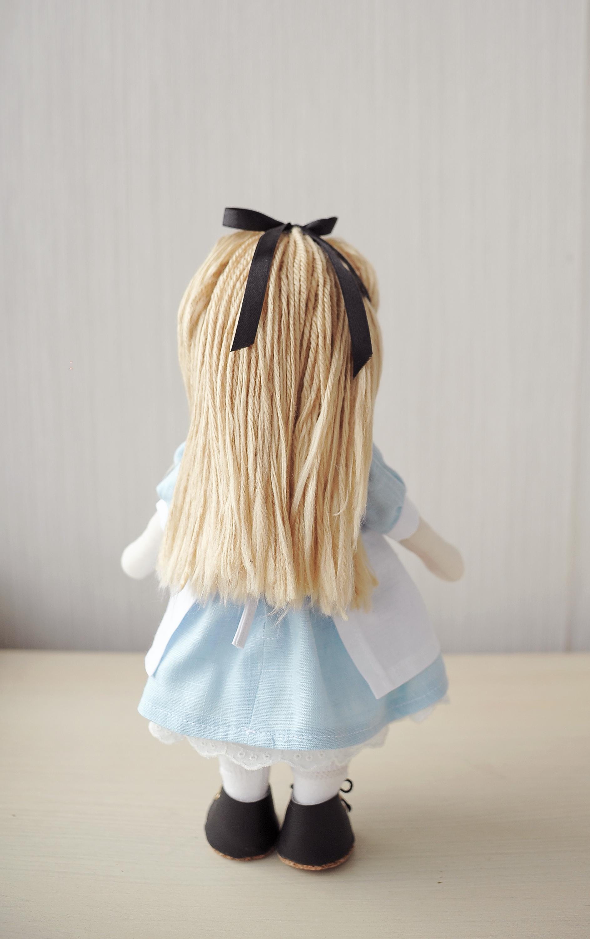 不思議の国のアリス ニードルフェルトの白ウサギの手作り人形 - Etsy 日本