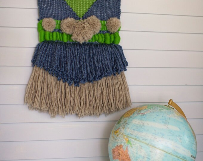 Hand Woven Textile Wall Hanging / Boho / Woven Tapestry / Fiber Art