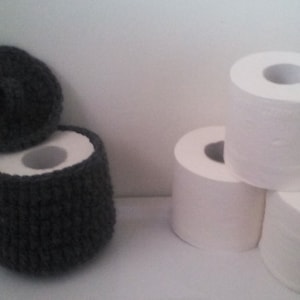 Toilet tissue cover, crocheted tissue cover, tissue paper basket, home décor, bathroom decor, ready to ship
