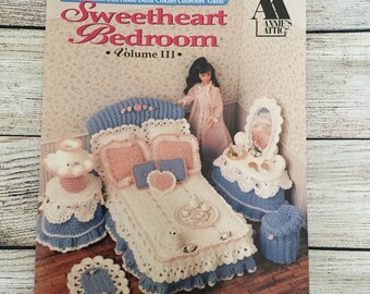 Annies Attic Crochet Booklet, Sweetheart Bedroom Volume III 528B, 11 Inch Fashion Doll, vintage Crochet Pattern Booklet, Doll Furnature