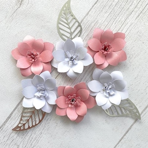 Set van 6 magnolia&#39;s in karton, set van 6 bloemen en 3 bladeren voor huwelijksdecoratie, handgemaakte papieren bloemen in een keuze aan kleuren