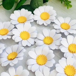 Confezione di margherite di carta, per decorazioni nuziali, fiori di carta fatti a mano, fiori artigianali