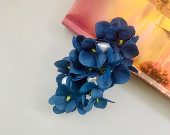 Flower hair clip Navy blue barrette flower girl Dark blue bridal hair piece flowers wedding Blue hydrangea for hair bridesmaids and brides