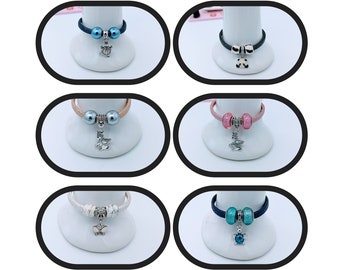 Children's bracelet, customizable, in artificial leather with pearls and charm