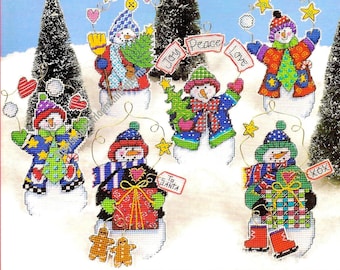 6 Snow Folk Ornaments Vintage Plastic Canvas Pattern PDF Snowmen Christmas Tree Gift Package Trims Decorations Instant Download PDF - 2921