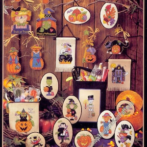 20 Quick Halloween Motifs Vintage Cross Stitch Pattern Small Motif Ghost Skeleton Witch Pumpkin Spider Gift Idea Instant Download PDF - 3953