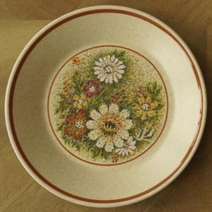 Lenox Tempter-Ware “Magic Garden” Plates – Set of 2