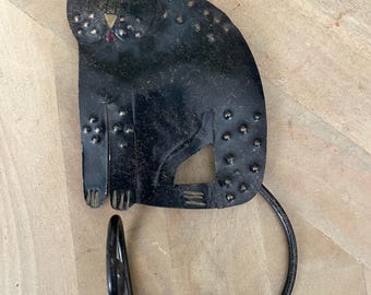 Handmade Black Metal Cat Wall Hook | Folk Art Cat Towel Hook | Rustic Wrought Iron Wall Decor