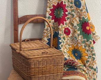 Vintage Wicker Basket with Handle: Mid-Century Boho Storage Box