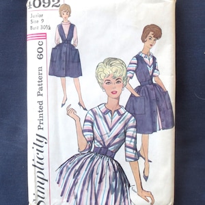 1960s Dress & Jumper Uncut Vintage Pattern, Simplicity 4092, Junior Size 9, Bust 30.5