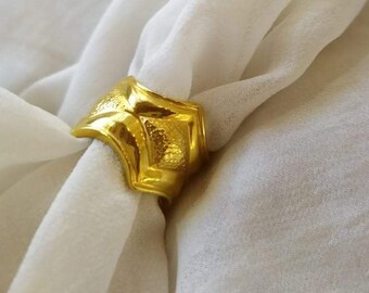 Yellow Gold K18 Hammered Ring - Greek Style