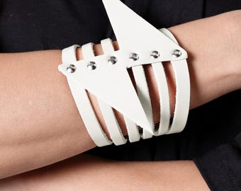 White Leather Bracelet With Triangle Detail - Genuine leather Cuff
