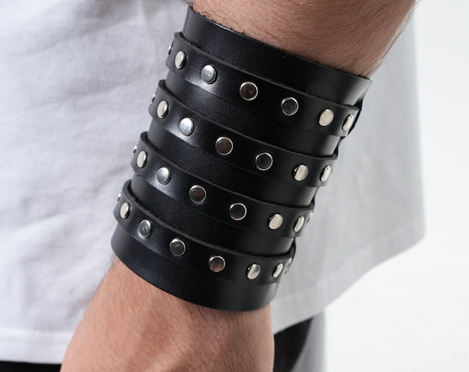 NEW Stud Bracelet / Studded Cuff / Mens Bracelet / Men Leather Cuff Bracelet / Mens Leather Cuff