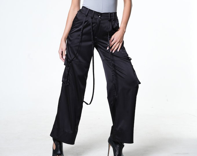 Black Cargo Pants/Y2k Pants/Cargo Pants Women/Women Cargo Pants/Techwear Pants/ Streetwear Pants/ Black Flare Pants/ Techwear Women METP0116