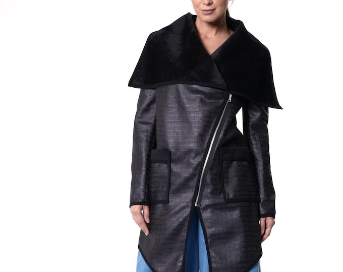 Embossed Suede Blazer In Black / Faux Fur Coat / Elegant Jacket METC0136-B