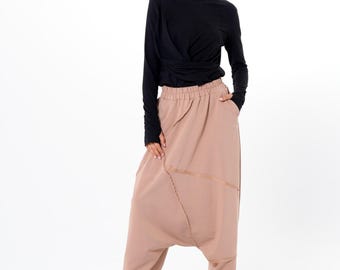 Relaxed Drop Crotch Pants – Loose-Fit Harem Trouser for Women / Streetwear METP0137