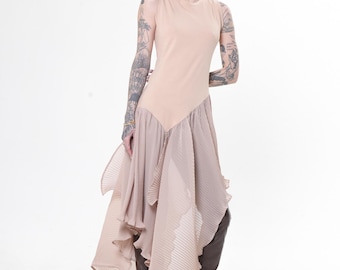 Top largo de cuello alto color beige - Túnica sin mangas con capa de gasa plisada METT0298