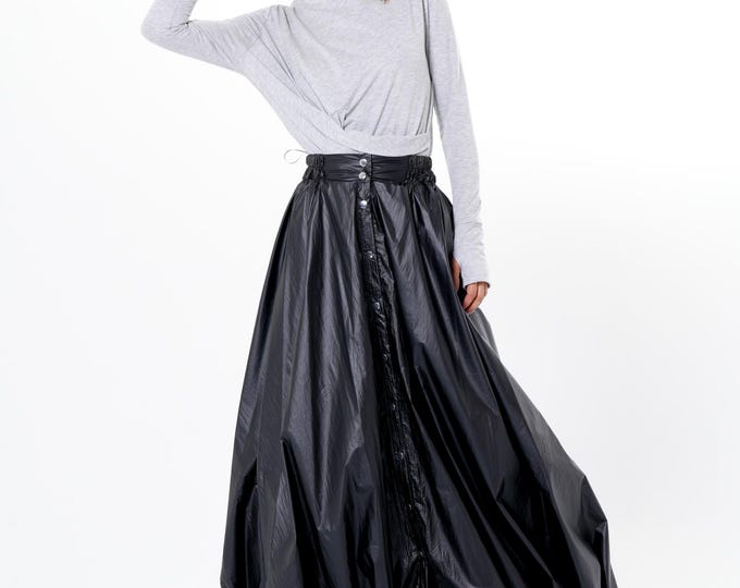 Voluminous Black Maxi Skirt  – Adjustable Hem Lightwear Skirt  METSk0053
