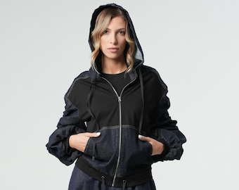 Jeans Kapuzenjacke mit gerafften Ärmeln / Reißverschluss Jeansjacke / Extravagante Jeansjacke mit schwarzem Vorderteil METC0121