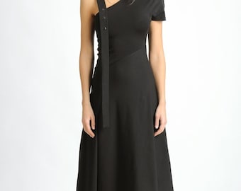 Robe asymétrique noire/robe ample extravagante/tunique longue surdimensionnée avec une manche/robe maxi noire/robe avec clous/robe noire décontractée